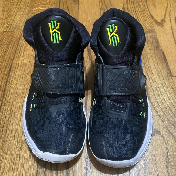 Nike Kyrie 6 Shutter Shades Sneakers - Picture 3 of 12